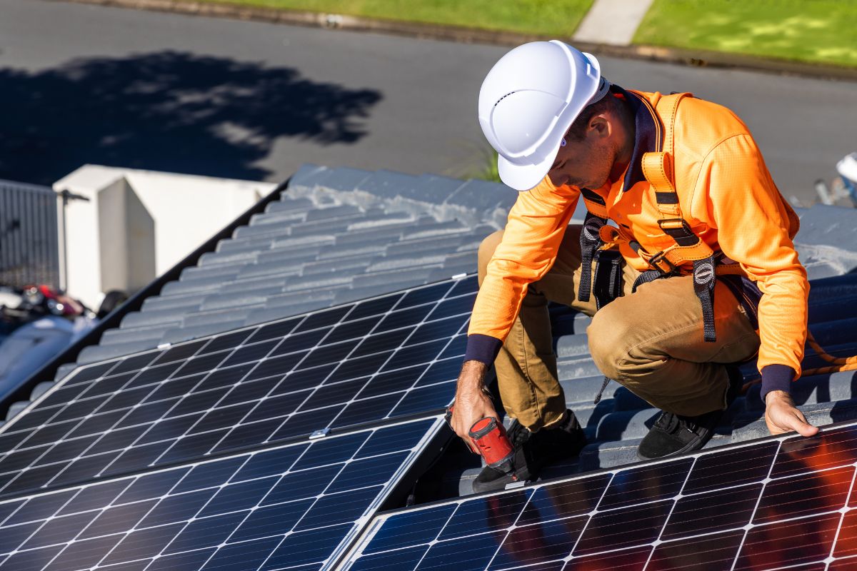 solar panels lower energy costs coachella valley ca